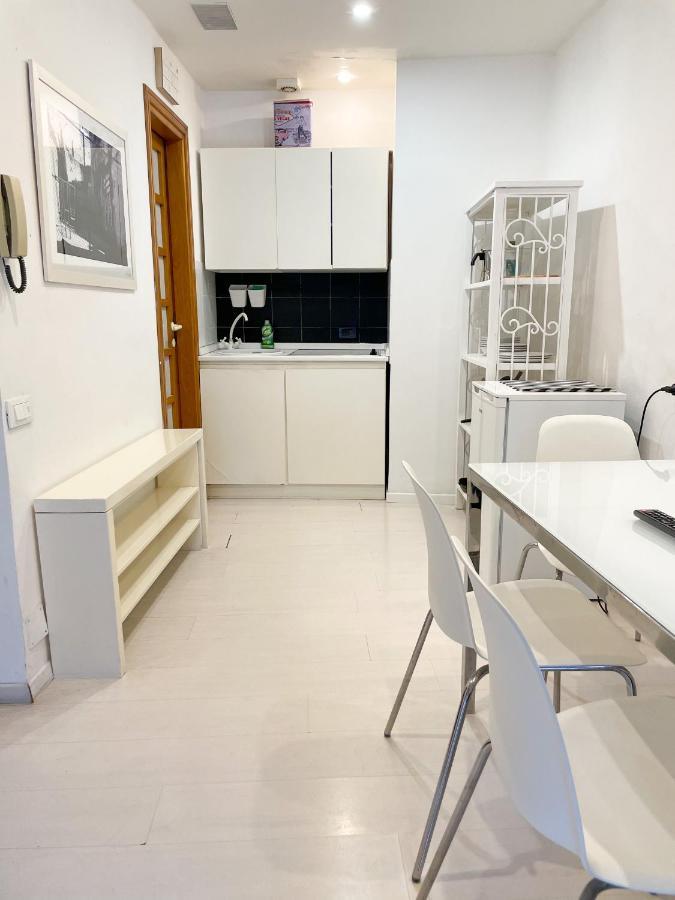 Colosseo 13 Boutique Apartment Rome Exterior photo